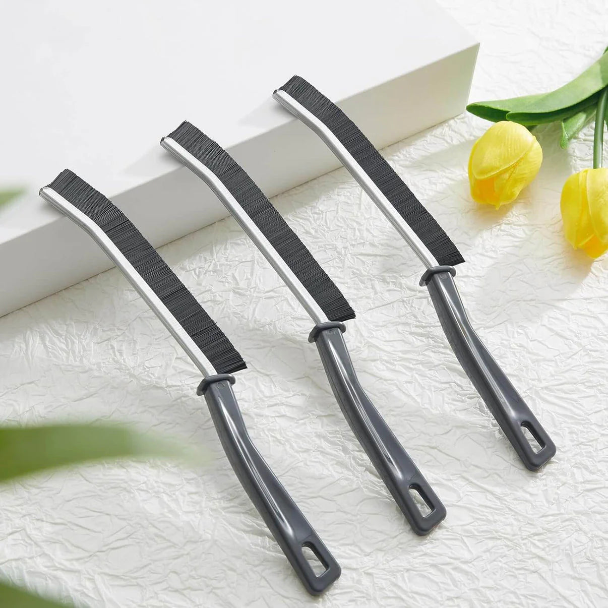 Četke Za Čišćenje Uskih Područja 4 Komada u Setu