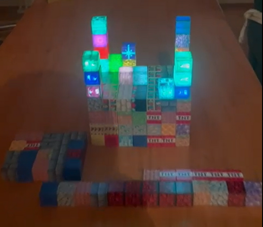 Minecraft magnetne kocke sa svijetlećim elementima